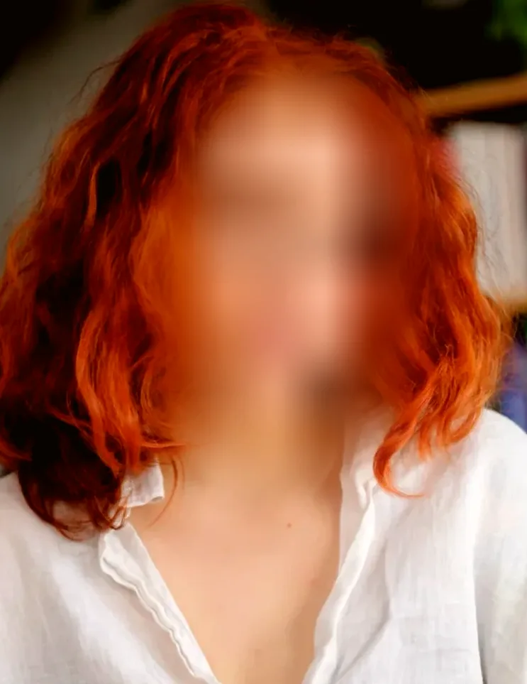 Iona, 27