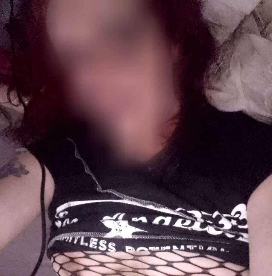 Mhairi, 36