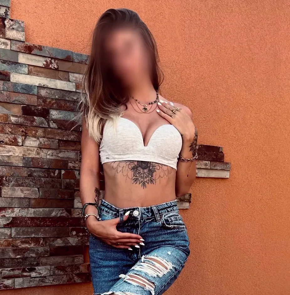 Shanice, 22